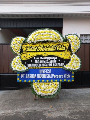 Papan Bunga Duka di Tandang